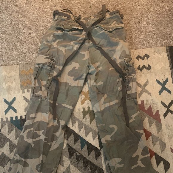 R2 Command size 32 camo goth pants pre loved - Picture 1 of 5